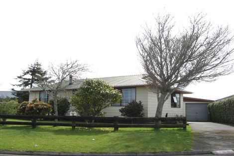 Photo of property in 5 Tawari Street, Inglewood, 4330