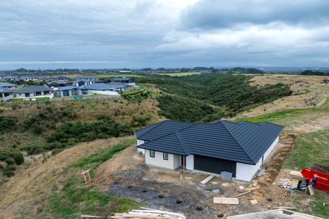 Photo of property in 57 Atlantic Drive, Fitzherbert, Palmerston North, 4410