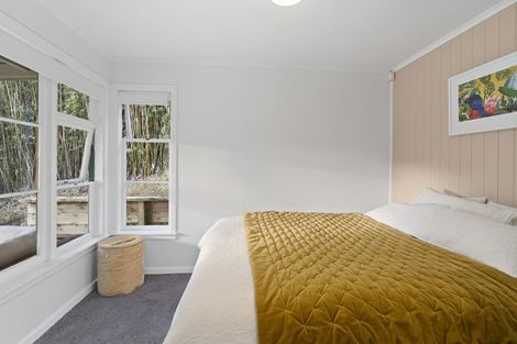 Photo of property in 802 West Coast Road, Oratia, Auckland, 0604