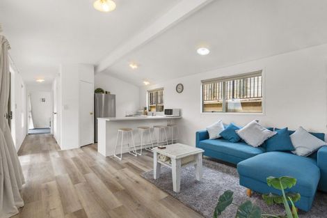 Photo of property in 9a Rakaunui Street, Raglan, 3297