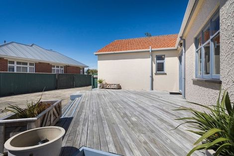 Photo of property in 629 Featherston Street, Roslyn, Palmerston North, 4414