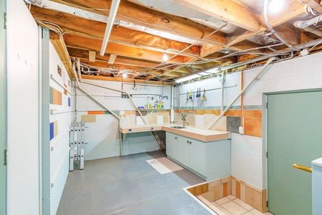 Photo of property in 5 Clearwater Cove, West Harbour, Auckland, 0618