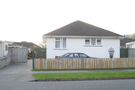 Photo of property in 41 Strand Crescent, Naenae, Lower Hutt, 5011
