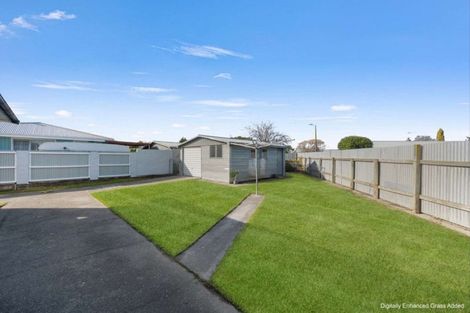 Photo of property in 17 Tait Drive, Greenmeadows, Napier, 4112
