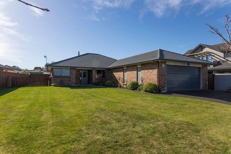 Photo of property in 1 Guinane Street, Dannevirke, 4930