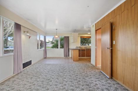 Photo of property in 12 The Boulevard, Sunnyhills, Auckland, 2010