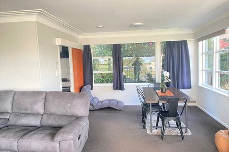 Photo of property in 5 Hartley Terrace, Massey, Auckland, 0614