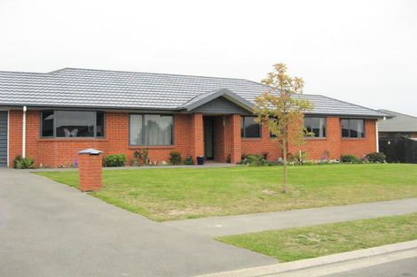 Photo of property in 8 Peel Close, Rolleston, 7614