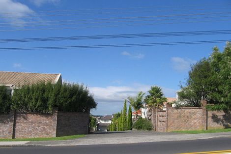 Photo of property in 7/182 Mokoia Road, Chatswood, Auckland, 0626