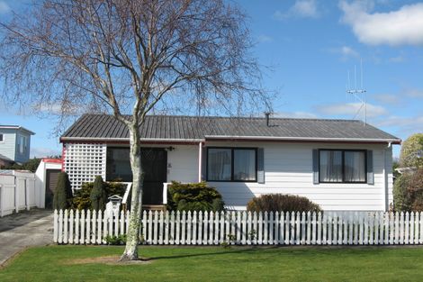 Photo of property in 42 Quinn Road, Levin, 5510