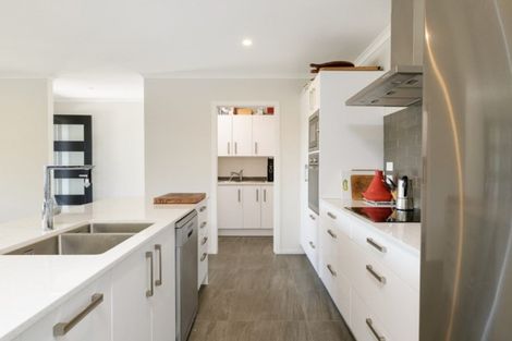 Photo of property in 40 Adler Drive, Ohauiti, Tauranga, 3112