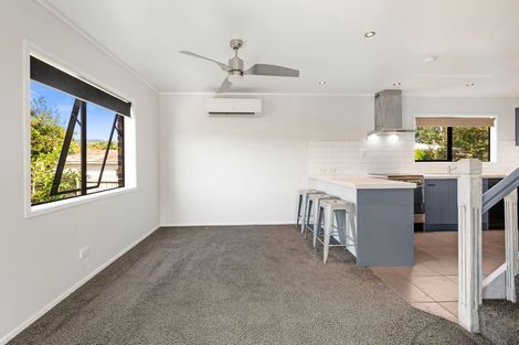Photo of property in 50c Robinson Avenue, Holdens Bay, Rotorua, 3010