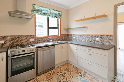 Photo of property in 26 Meadows Avenue, Waiwhetu, Lower Hutt, 5010