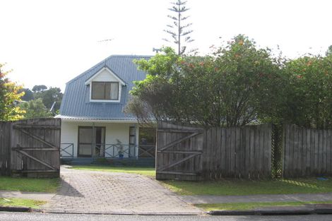 Photo of property in 59 Stapleford Crescent, Browns Bay, Auckland, 0630