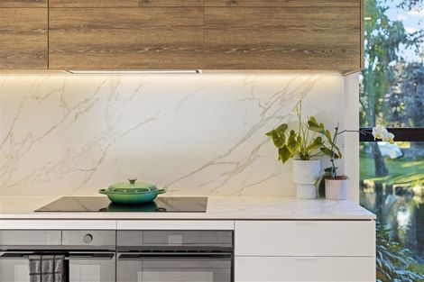 Photo of property in 100 Glandovey Road, Fendalton, Christchurch, 8052