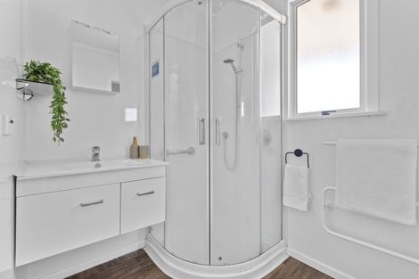 Photo of property in 40 Blake Street, Waitara, 4320