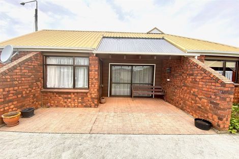 Photo of property in 124 Clyde Street, Balclutha, 9230