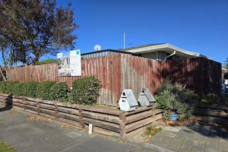 Photo of property in 1/37 Karnak Crescent, Russley, Christchurch, 8042