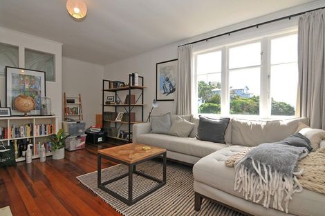 Photo of property in 8 Dunedin Terrace, Melrose, Wellington, 6023