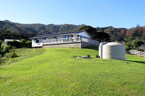 Photo of property in 209 Bellville Drive, Coromandel, 3506