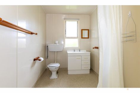 Photo of property in 28 Augustine Street, Waimate, 7924