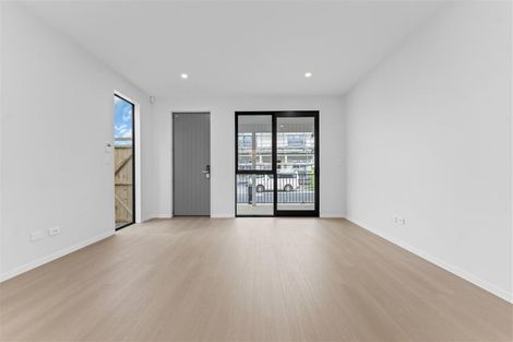 Photo of property in 14 Waimarie Drive, Karaka, 2578