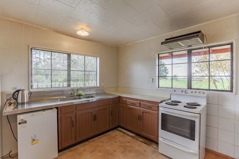 Photo of property in 19 Ellison Street, Otane, 4202