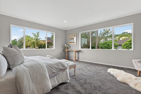Photo of property in 32 Delmont Close, East Tamaki Heights, Auckland, 2016