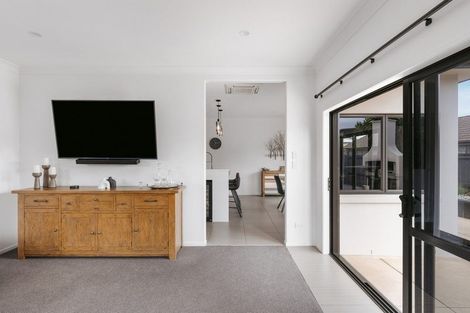 Photo of property in 144 Tuihana Drive, Papamoa Beach, Papamoa, 3118
