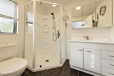 Photo of property in 27 Maurice Borich Place, Henderson, Auckland, 0610