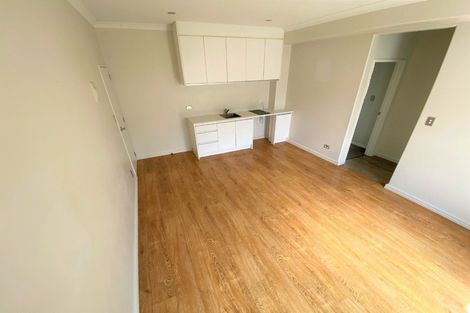 Photo of property in 21e Stamford Crescent, Flat Bush, Auckland, 2019