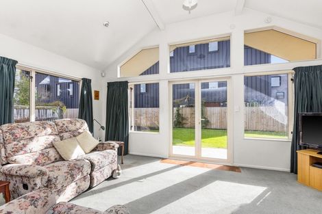 Photo of property in 2/21 Joll Road, Havelock North, 4130