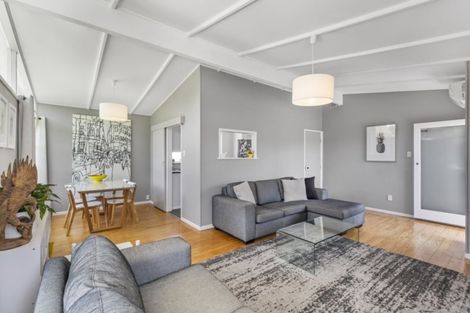 Photo of property in 59 Barrys Road, Glendene, Auckland, 0602