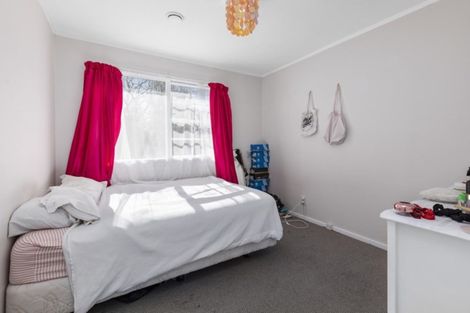 Photo of property in 26 Kentucky Street, Totara Park, Upper Hutt, 5018