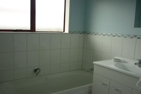 Photo of property in 27b Sturdee Road, Manurewa, Auckland, 2102