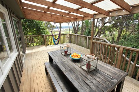 Photo of property in 6b Cross Street, Raglan, 3225