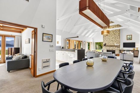 Photo of property in 186 Beacon Point Road, Wanaka, 9305