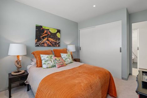 Photo of property in 6 Gazelle Lane, Redcliffs, Christchurch, 8081