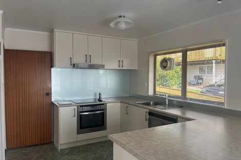 Photo of property in 1/31 Marlborough Avenue, Glenfield, Auckland, 0629
