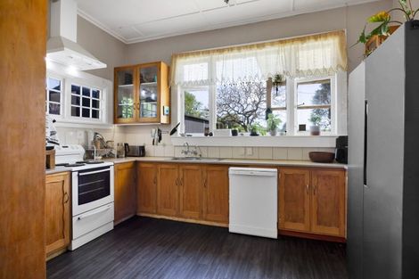 Photo of property in 38 King Edward Street, Eltham, 4322