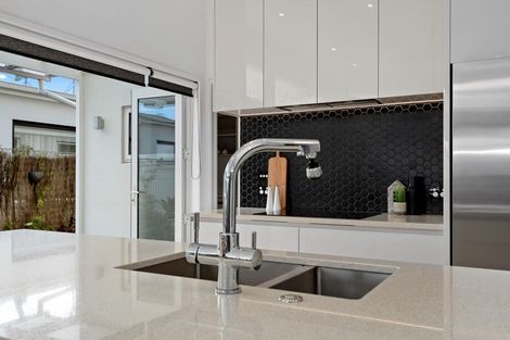 Photo of property in 77 Coast Boulevard, Papamoa Beach, Papamoa, 3118