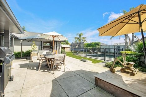 Photo of property in 5 Grenache Place, Rototuna, Hamilton, 3210