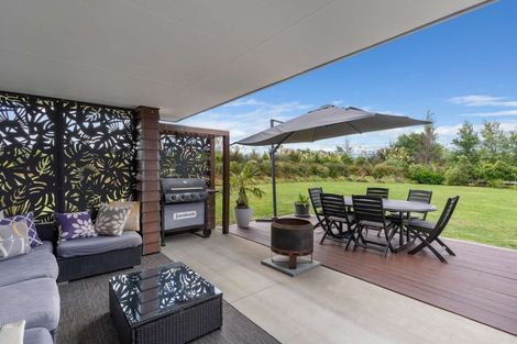 Photo of property in 1378 Poyntzs Road, West Eyreton, Rangiora, 7475