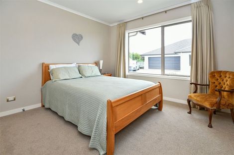 Photo of property in 10 Barsana Place, Pukekohe, 2120