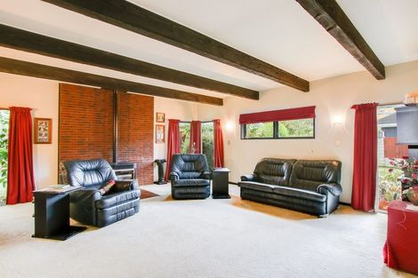 Photo of property in 4 Darcy Place, Massey, Auckland, 0614