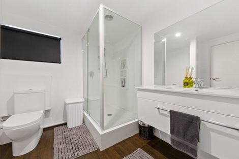 Photo of property in 549 Great South Road, Rosehill, Papakura, 2113