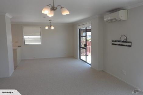 Photo of property in 7/39 Norcross Avenue, Henderson, Auckland, 0612