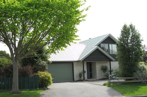 Photo of property in 8 Milesbrook Close, Rangiora, 7400