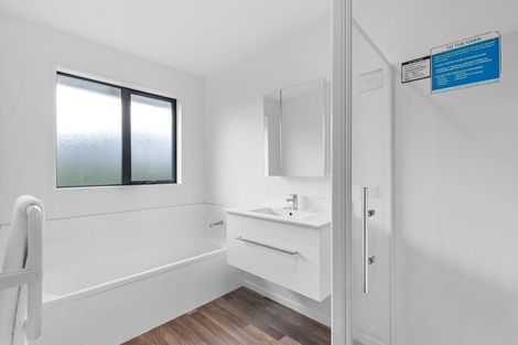 Photo of property in 2/176 Bowhill Road, New Brighton, Christchurch, 8083