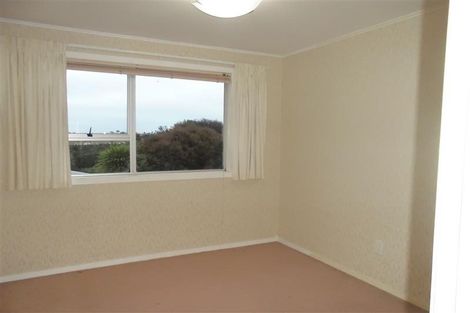 Photo of property in 9 Laurina Road, Sunnynook, Auckland, 0620